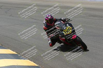 media/Apr-10-2022-SoCal Trackdays (Sun) [[f104b12566]]/Bowl (11am)/